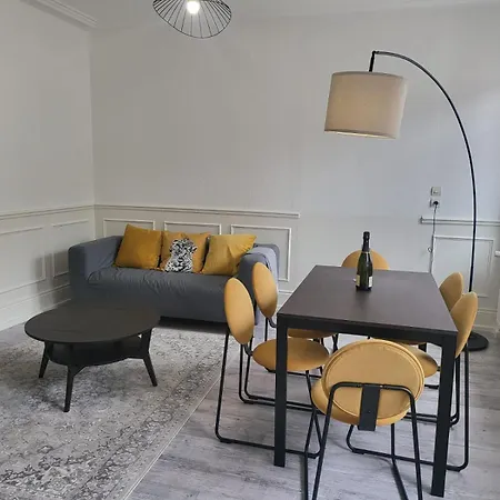 アパート Rue Du Chene ミュルーズ